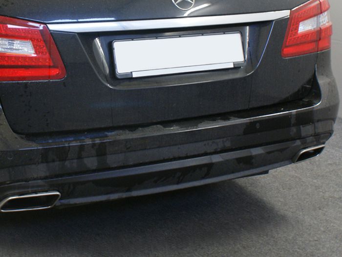 Anhängerkupplung Mercedes-E-Klasse Kombi W 212, spez. m. AMG Sport o. Styling Paket, nicht Erdgas, 2009-2011, V-abnehmbar